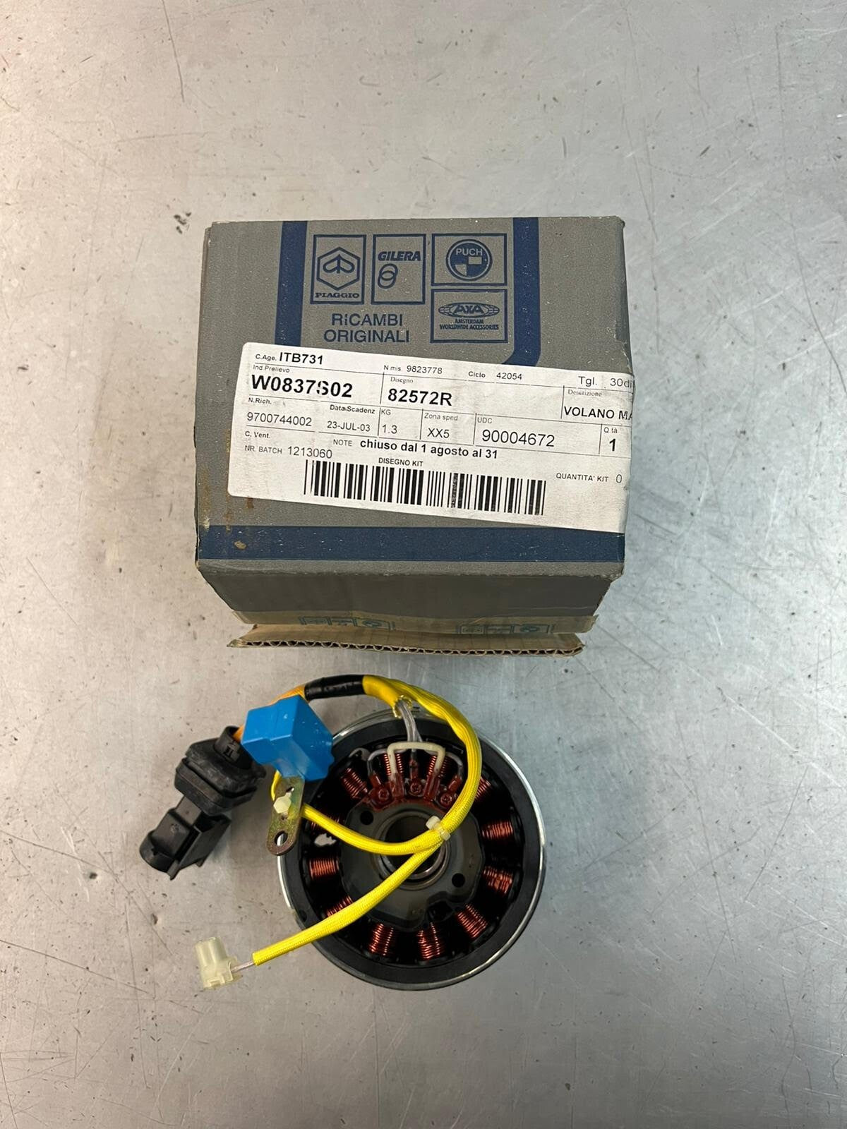 82572R/58059R VOLANO MAGNETE COMPLETO VESPA ET4 125-150 / X9 EVOLUTION 125